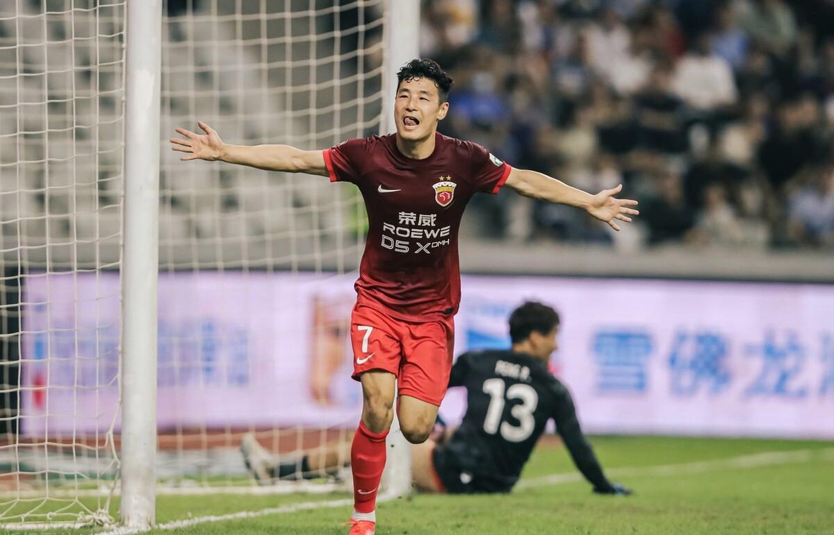 深圳队客场遭遇困难，战术获改进